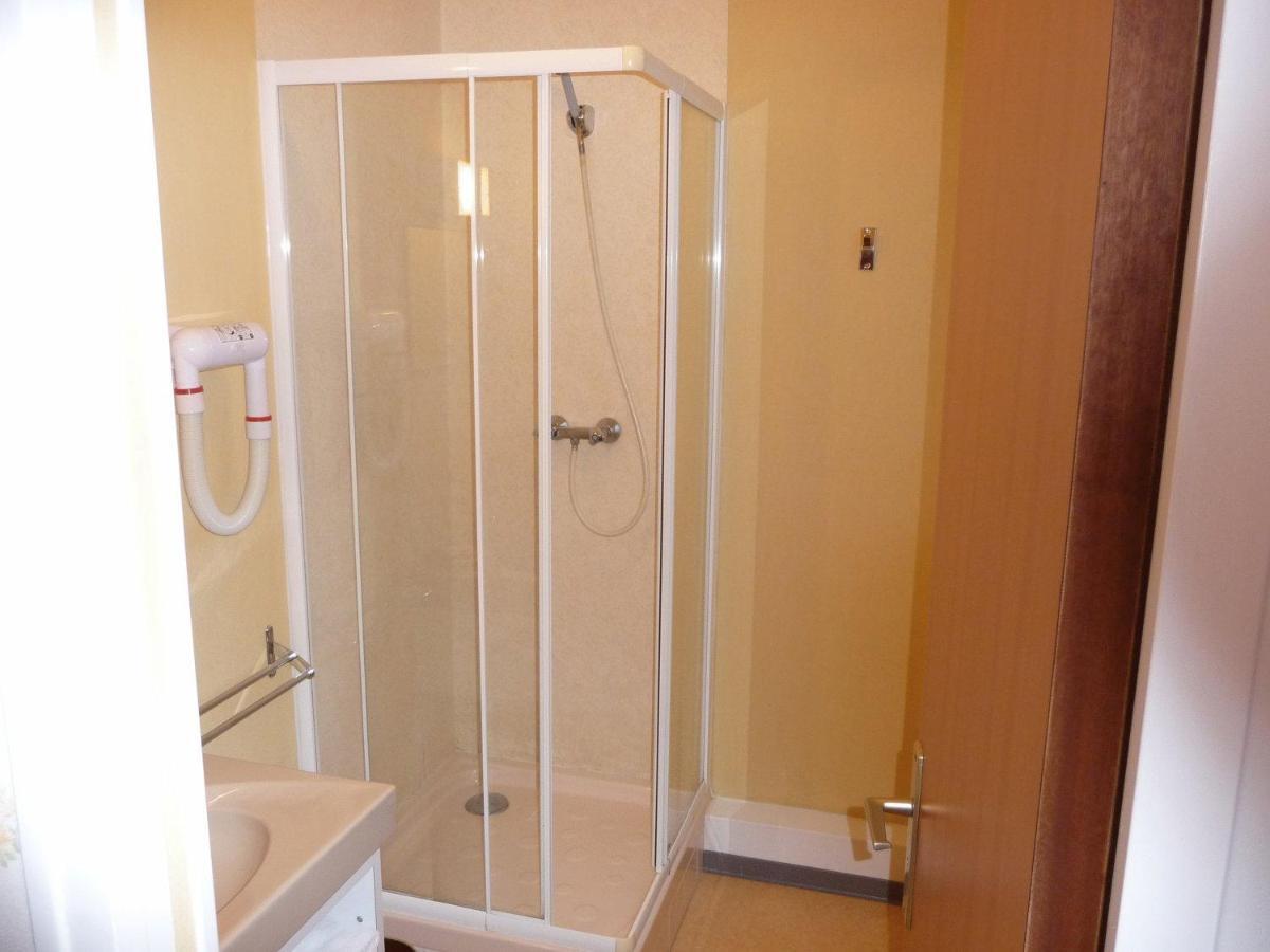 Hotel Du Haut Marais Сен-Марсель Номер фото